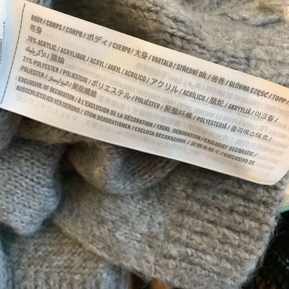 Abercrombie & Fitch Gray Split Back Sweater🫎🧣🧤🥰 - Picture 6 of 6